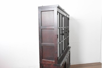 中古　北海道民芸家具　OM168特注品　カバ材　重厚な雰囲気の収納棚　(R-087768)