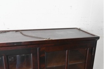 中古　北海道民芸家具　OM168特注品　カバ材　重厚な雰囲気の収納棚　(R-087768)