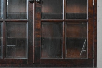 中古　北海道民芸家具　OM168特注品　カバ材　重厚な雰囲気の収納棚　(R-087768)