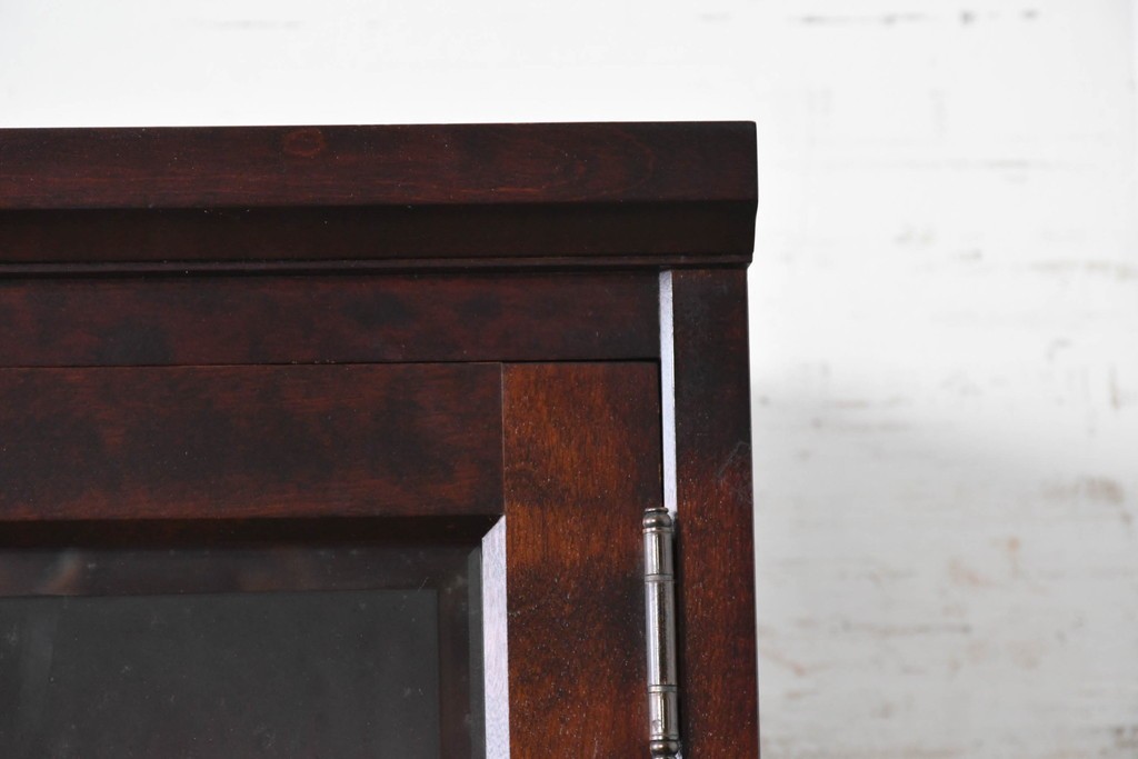 中古　北海道民芸家具　OM168特注品　カバ材　重厚な雰囲気の収納棚　(R-087768)