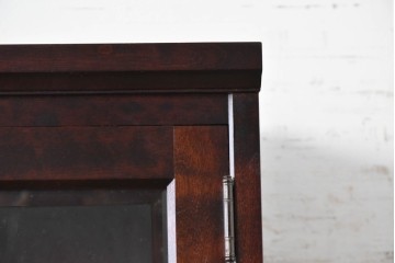 中古　北海道民芸家具　OM168特注品　カバ材　重厚な雰囲気の収納棚　(R-087768)