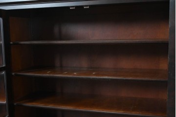 《台輪取り付け加工費込み》中古　北海道民芸家具　カバ材　格子ガラス扉のキャビネット　(R-087769)