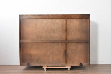 《台輪取り付け加工費込み》中古　北海道民芸家具　カバ材　格子ガラス扉のキャビネット　(R-087769)