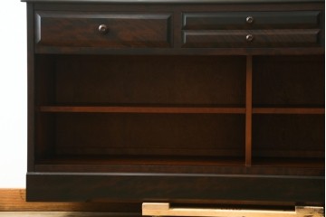中古　北海道民芸家具　カバ材　端正なフォルムのテレビボード　(R-087770)