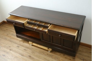 中古　北海道民芸家具　カバ材　端正なフォルムのテレビボード　(R-087770)