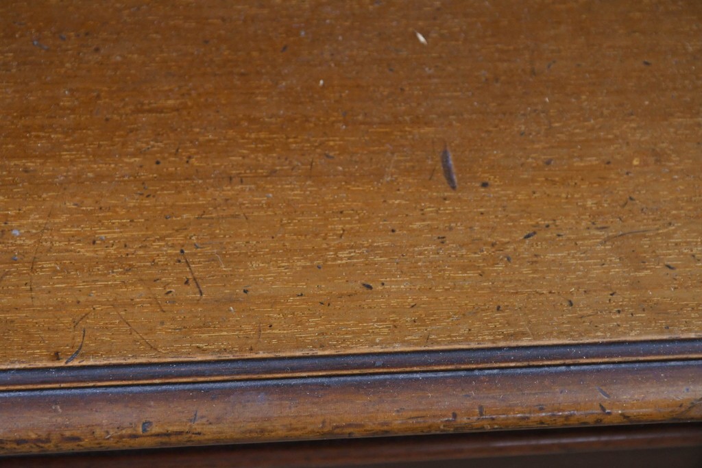 イギリスアンティーク　高級品!!　マホガニー材　優美な装飾と贅沢なレザートップのビューローブックケース　(R-087775)