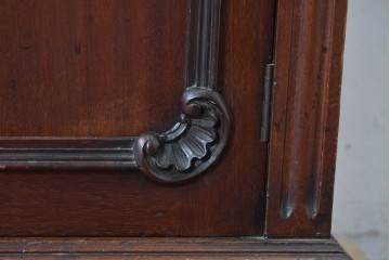 イギリスアンティーク　高級品!!　マホガニー材　優美な装飾と贅沢なレザートップのビューローブックケース　(R-087775)