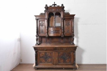 フランスアンティーク　ウォールナット材　豪華絢爛な彫刻装飾が目を惹くスライド天板付きミラーバックキャビネット　(R-087776)