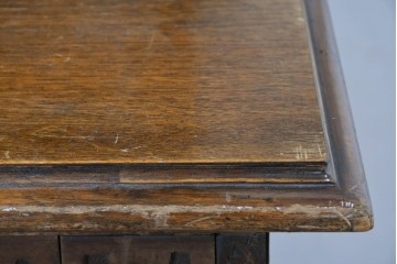 フランスアンティーク　ウォールナット材　豪華絢爛な彫刻装飾が目を惹くスライド天板付きミラーバックキャビネット　(R-087776)