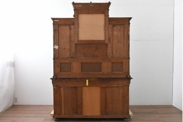 フランスアンティーク　ウォールナット材　豪華絢爛な彫刻装飾が目を惹くスライド天板付きミラーバックキャビネット　(R-087776)