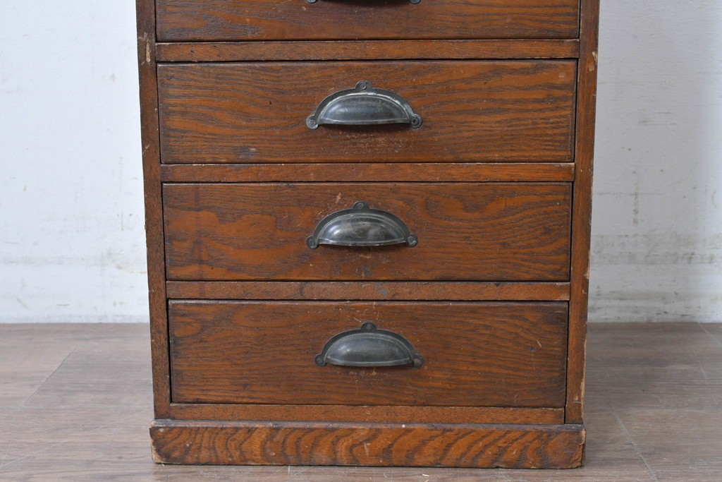 和製アンティーク　栓材　引き出し7杯のレトロなサイドチェスト　(R-087777)