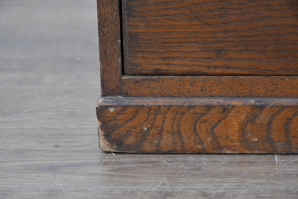 和製アンティーク　栓材　引き出し7杯のレトロなサイドチェスト　(R-087777)