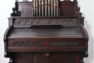 アメリカアンティーク　激レア・希少!!　Estey Organ Company(エスティ オルガン社)　リードオルガン　定価約350万円　(R-087780)
