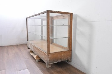 和製ヴィンテージ　楢(ナラ)材　素朴な風合いが魅力のガラスショーケース　(R-087781)