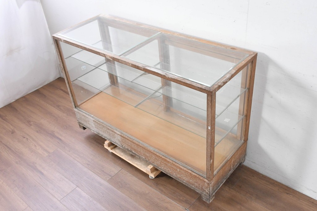 和製ヴィンテージ　楢(ナラ)材　素朴な風合いが魅力のガラスショーケース　(R-087781)
