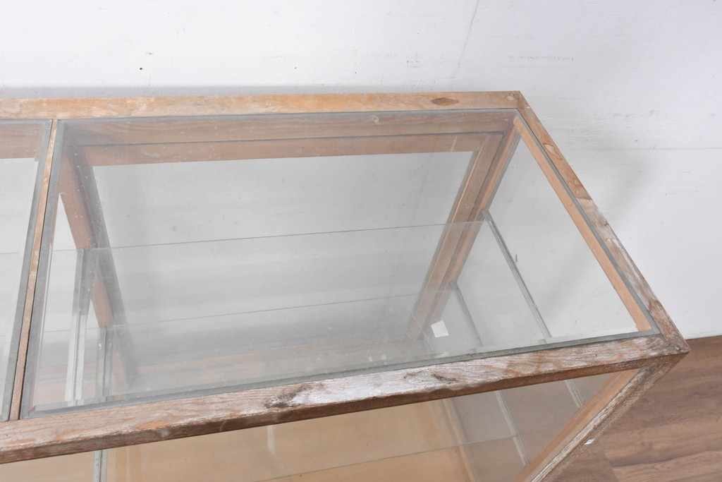 和製ヴィンテージ　楢(ナラ)材　素朴な風合いが魅力のガラスショーケース　(R-087781)