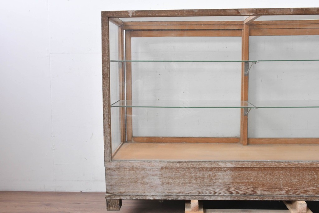 和製ヴィンテージ　楢(ナラ)材　素朴な風合いが魅力のガラスショーケース　(R-087781)