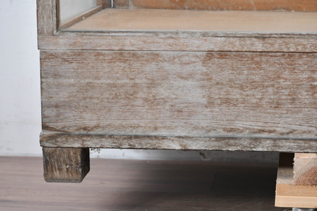 和製ヴィンテージ　楢(ナラ)材　素朴な風合いが魅力のガラスショーケース　(R-087781)