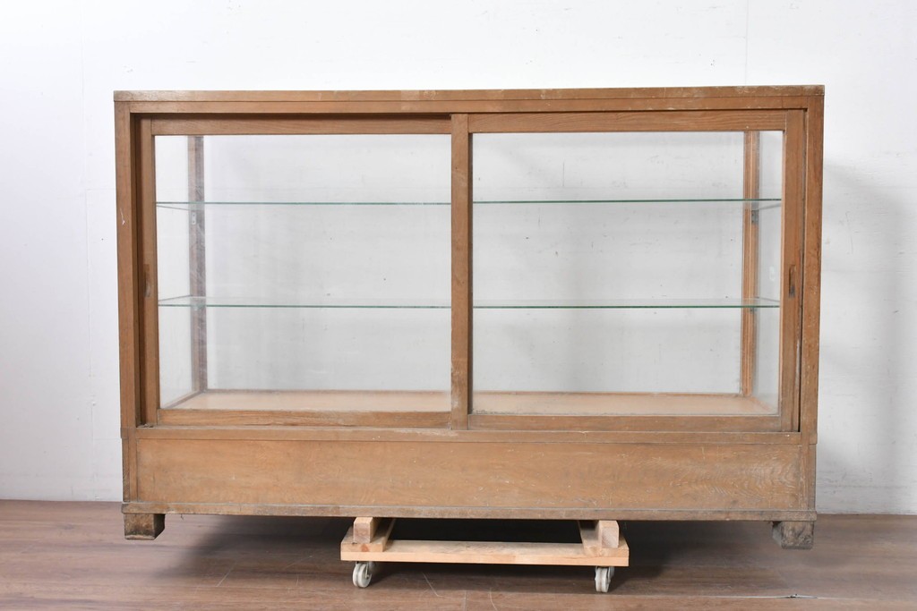 和製ヴィンテージ　楢(ナラ)材　素朴な風合いが魅力のガラスショーケース　(R-087781)