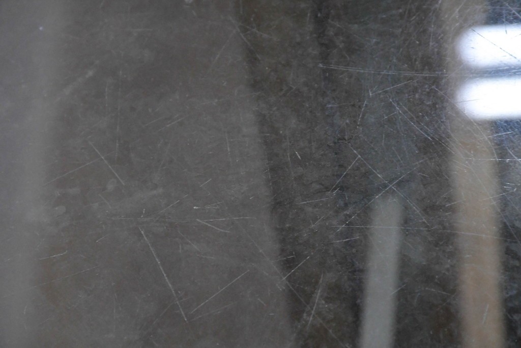 和製ヴィンテージ　伊藤製作所　曲げガラス　レトロな木製フレームの引き出し付きL型ガラスショーケース　(R-087782)