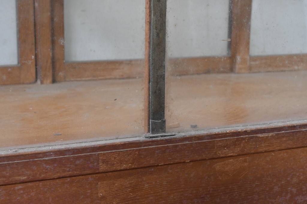 和製ヴィンテージ　楢(ナラ)材　味わい深い木肌が魅力のガラスショーケース　(R-087783)