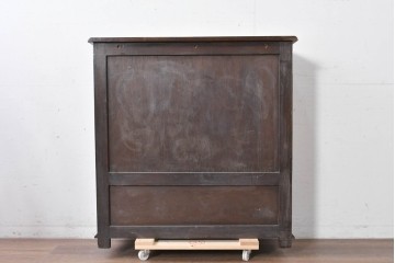 イギリスヴィンテージ　Bevan Funnell(べヴァン ファンネル)　Reprodux(リプロダックス)シリーズ　オーク材　アーチ型のステンドグラスや彫刻装飾が魅力のアンティーク調キャビネット　(R-087785)