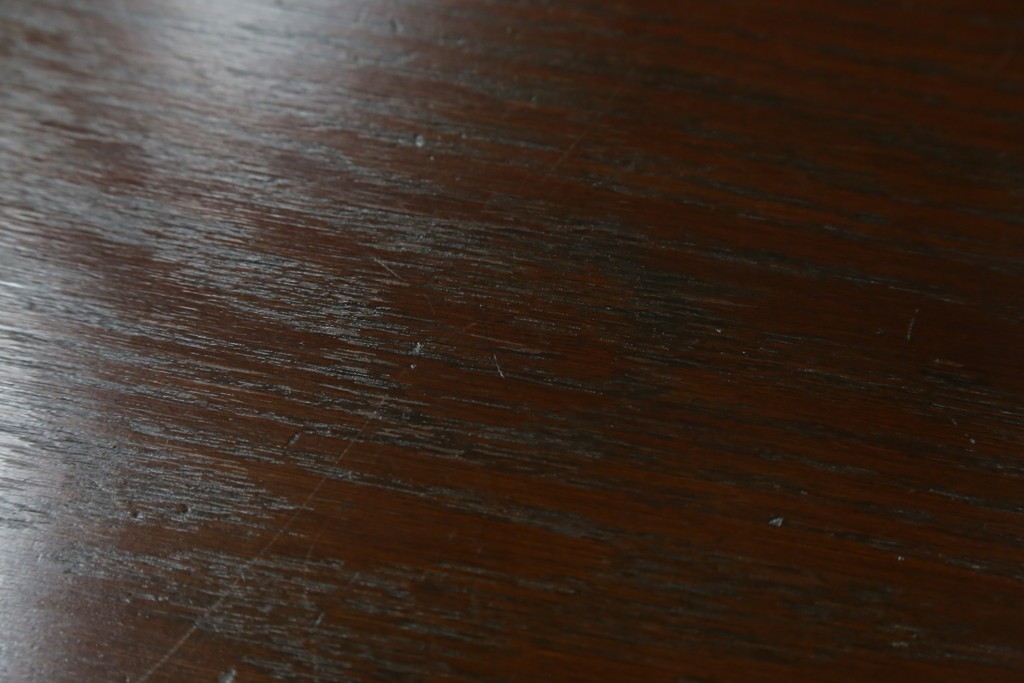 イギリスアンティーク　Jaycee Furniture(ジェイシーファニチャー)　オーク材　ガラス扉に幾何学的な意匠が施されたキャビネット　(R-087786)