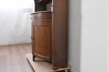 イギリスアンティーク　希少デザイン!!　オーク材　アーチトップ・ボウフロントデザインが魅力のオープンシェルフ　(R-087790)