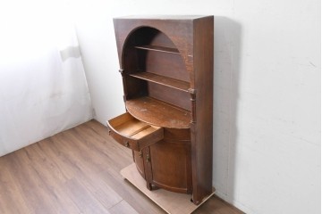 イギリスアンティーク　希少デザイン!!　オーク材　アーチトップ・ボウフロントデザインが魅力のオープンシェルフ　(R-087790)