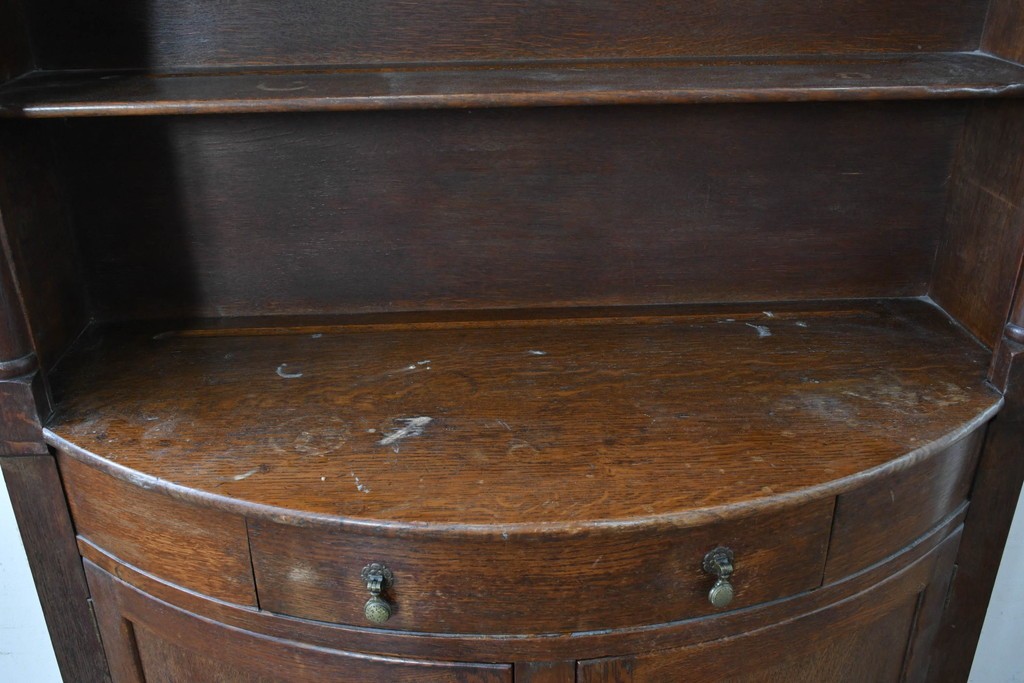 イギリスアンティーク　希少デザイン!!　オーク材　アーチトップ・ボウフロントデザインが魅力のオープンシェルフ　(R-087790)