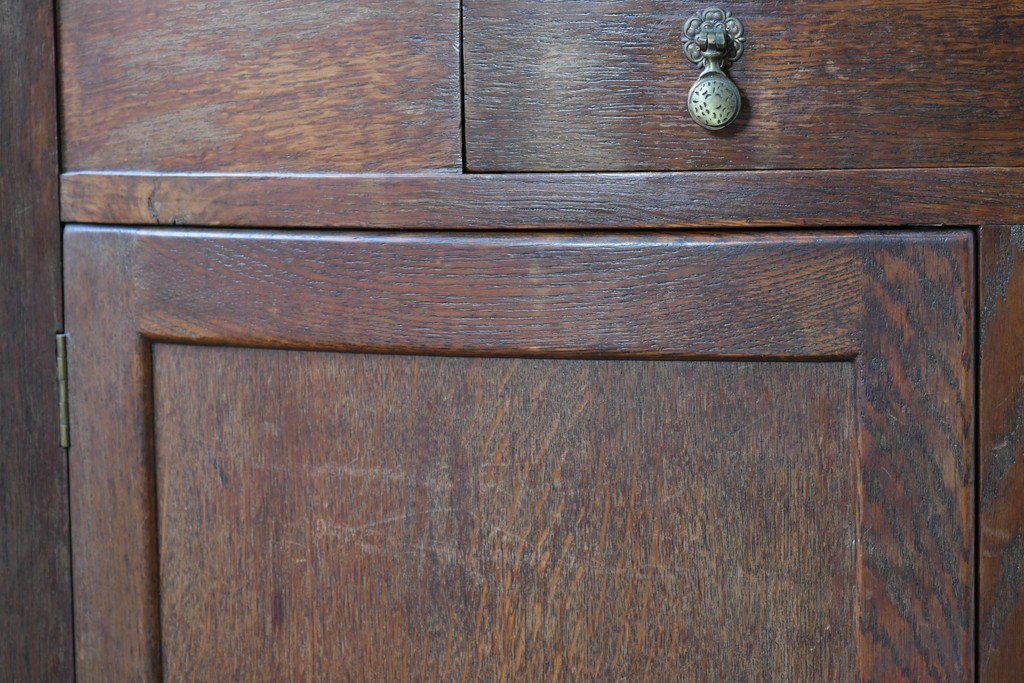 イギリスアンティーク　希少デザイン!!　オーク材　アーチトップ・ボウフロントデザインが魅力のオープンシェルフ　(R-087790)