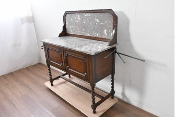 イギリスアンティーク　オーク材　バーリーシュガーツイストレッグが印象的なタオルハンガー付きのウォッシュスタンド　(R-087794)