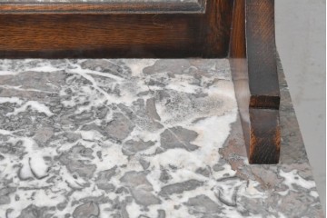 イギリスアンティーク　オーク材　バーリーシュガーツイストレッグが印象的なタオルハンガー付きのウォッシュスタンド　(R-087794)