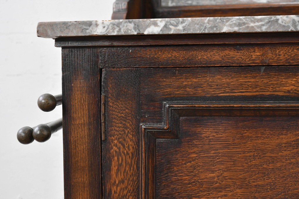 イギリスアンティーク　オーク材　バーリーシュガーツイストレッグが印象的なタオルハンガー付きのウォッシュスタンド　(R-087794)