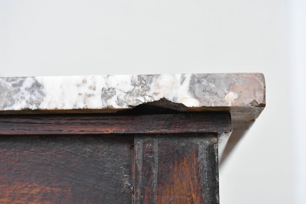 イギリスアンティーク　オーク材　バーリーシュガーツイストレッグが印象的なタオルハンガー付きのウォッシュスタンド　(R-087794)