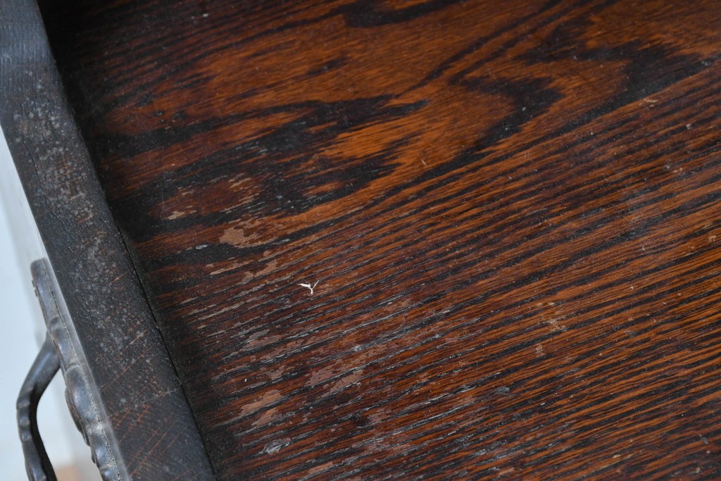 イギリスアンティーク　オーク材　クラシカルな彫刻入りのコールボックス　(R-087795)