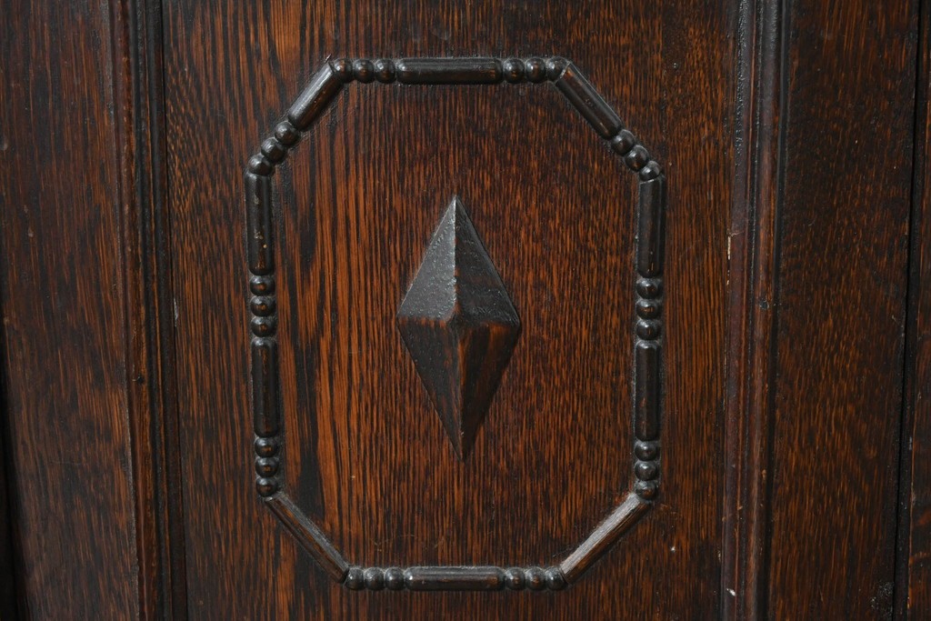 イギリスアンティーク　オーク材　クラシカルな彫刻入りのコールボックス　(R-087795)