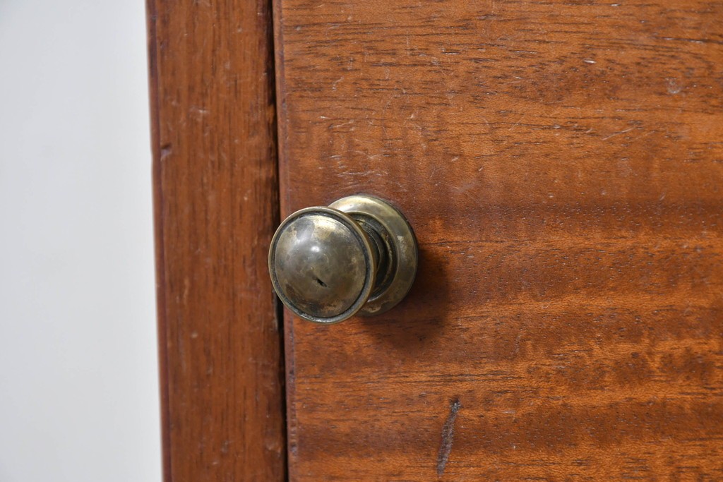 イギリスアンティーク　マホガニー材　シンプルで上品な収納付きサイドテーブル　(R-087796)