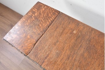 イギリスアンティーク　コンパクトで使い勝手の良い引き出し付きバタフライサイドテーブル　(R-087797)