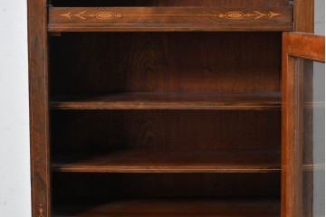 イギリスアンティーク　ローズウッド材　コンパクトなサイズ感がうれしい象嵌入りのミュージックキャビネット　(R-087798)