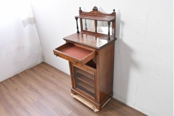 イギリスアンティーク　ローズウッド材　コンパクトなサイズ感がうれしい象嵌入りのミュージックキャビネット　(R-087798)