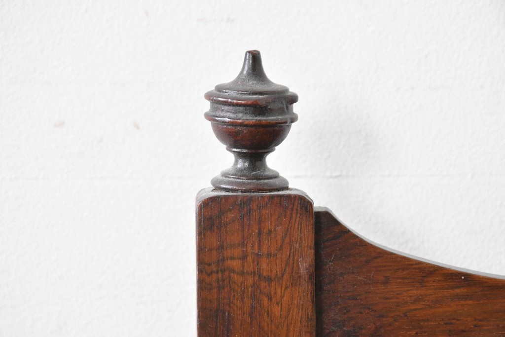 イギリスアンティーク　ローズウッド材　コンパクトなサイズ感がうれしい象嵌入りのミュージックキャビネット　(R-087798)