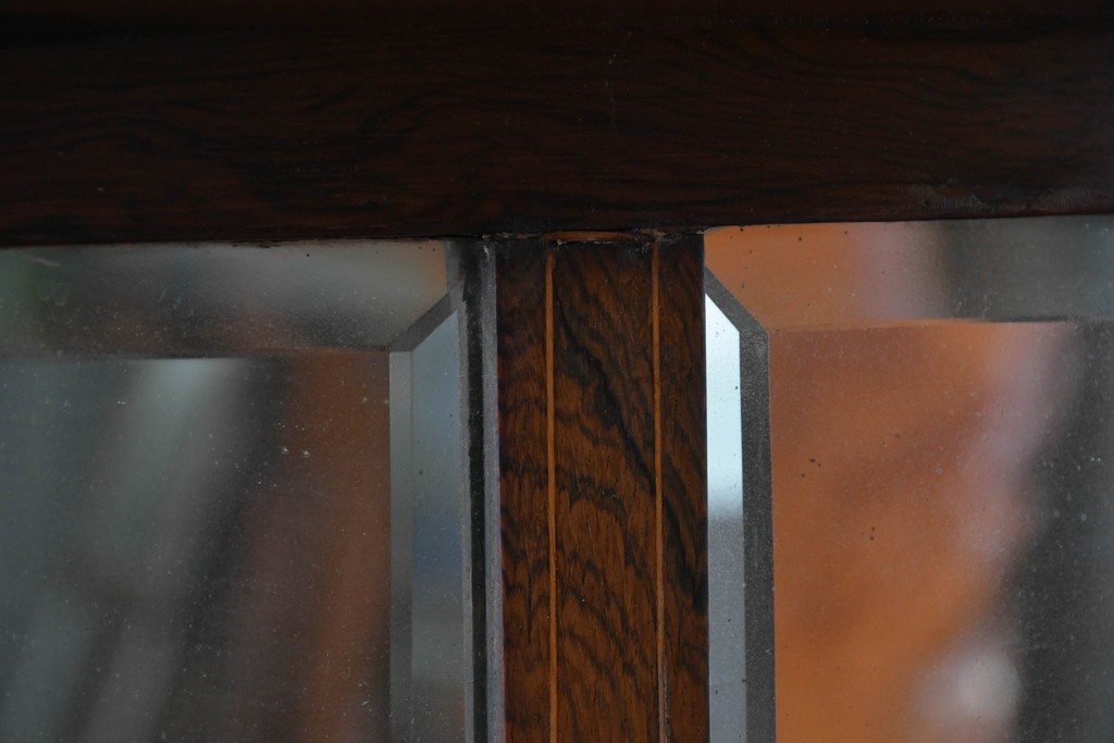 イギリスアンティーク　ローズウッド材　コンパクトなサイズ感がうれしい象嵌入りのミュージックキャビネット　(R-087798)