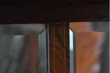 イギリスアンティーク　ローズウッド材　コンパクトなサイズ感がうれしい象嵌入りのミュージックキャビネット　(R-087798)