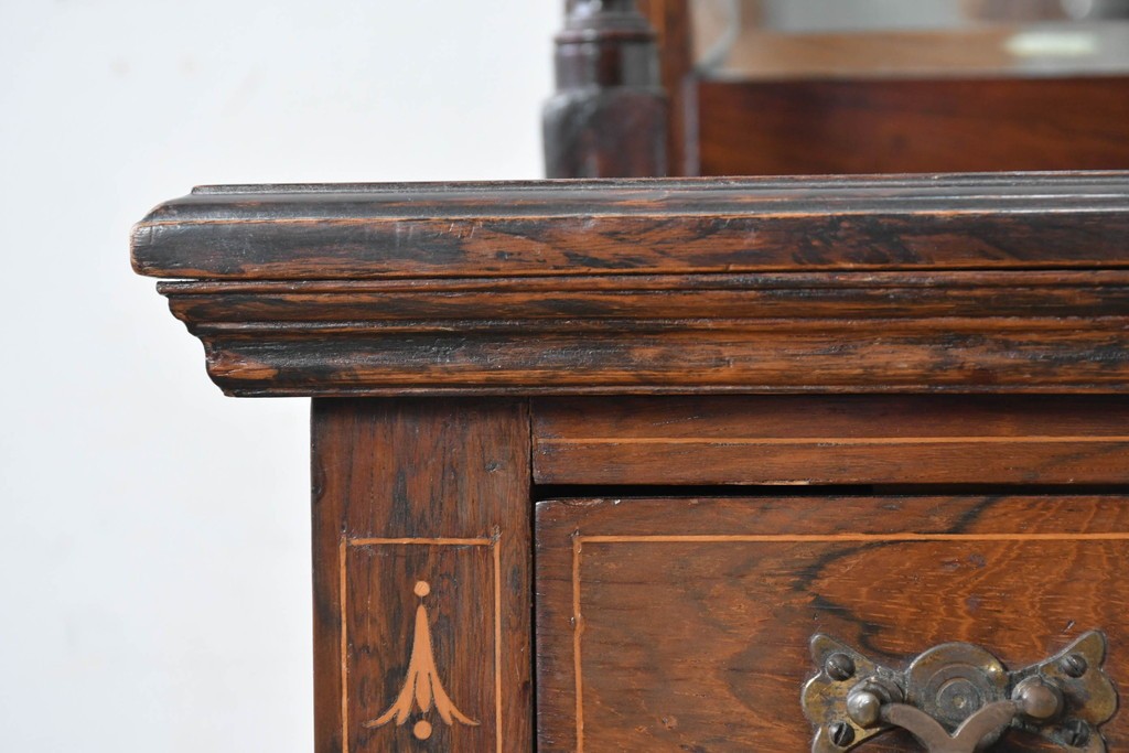 イギリスアンティーク　ローズウッド材　コンパクトなサイズ感がうれしい象嵌入りのミュージックキャビネット　(R-087798)