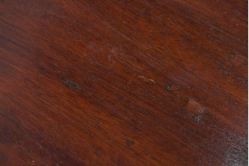 イギリスアンティーク　マホガニー材　曲線フォルムが美しい上品なサイドキャビネット　(R-087800)