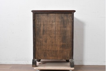 イギリスアンティーク　マホガニー材　曲線フォルムが美しい上品なサイドキャビネット　(R-087800)