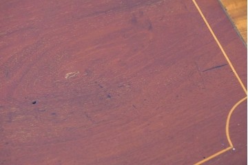 イギリスアンティーク　マホガニー材　象嵌(インレイ)細工と曲線美が魅力のチェスト　(R-087801)