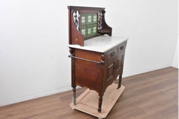 イギリスアンティーク　大理石天板　ウォールナット材　小振りサイズ　タイル装飾と透かし彫りが美しいウォッシュスタンド　(R-087802)