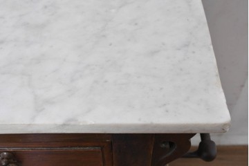 イギリスアンティーク　大理石天板　ウォールナット材　小振りサイズ　タイル装飾と透かし彫りが美しいウォッシュスタンド　(R-087802)